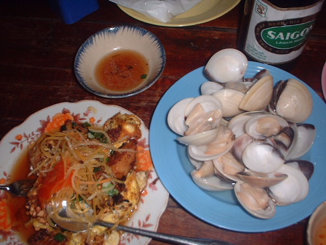 shells with fish source and pasta